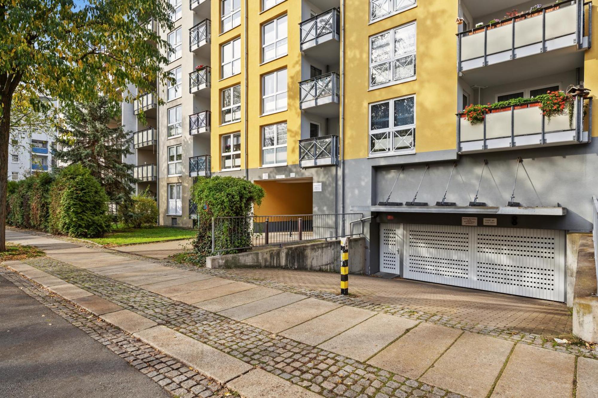 Edler Wohnraum Noble Stadtoase Mit Boxspringbett, Kaffeevollautomat, Lift & Parkplatz Κέμνιτς Εξωτερικό φωτογραφία