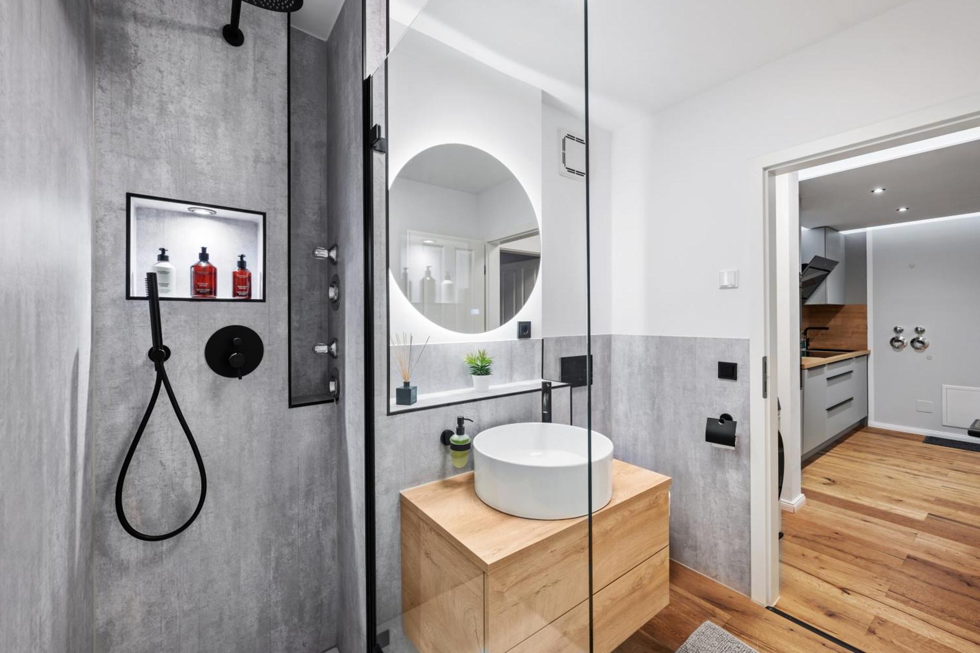 Edler Wohnraum Noble Stadtoase Mit Boxspringbett, Kaffeevollautomat, Lift & Parkplatz Κέμνιτς Εξωτερικό φωτογραφία