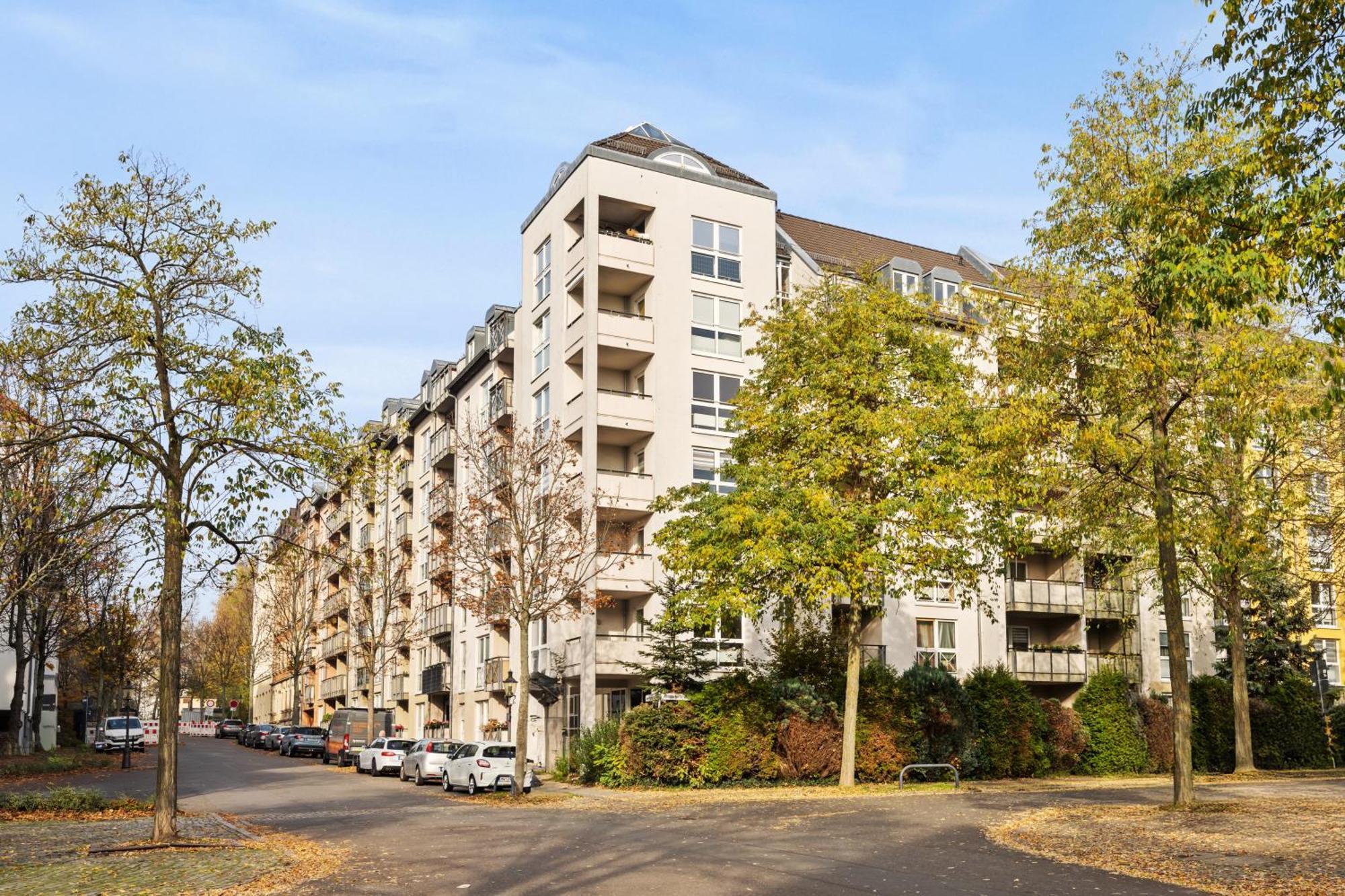 Edler Wohnraum Noble Stadtoase Mit Boxspringbett, Kaffeevollautomat, Lift & Parkplatz Κέμνιτς Εξωτερικό φωτογραφία