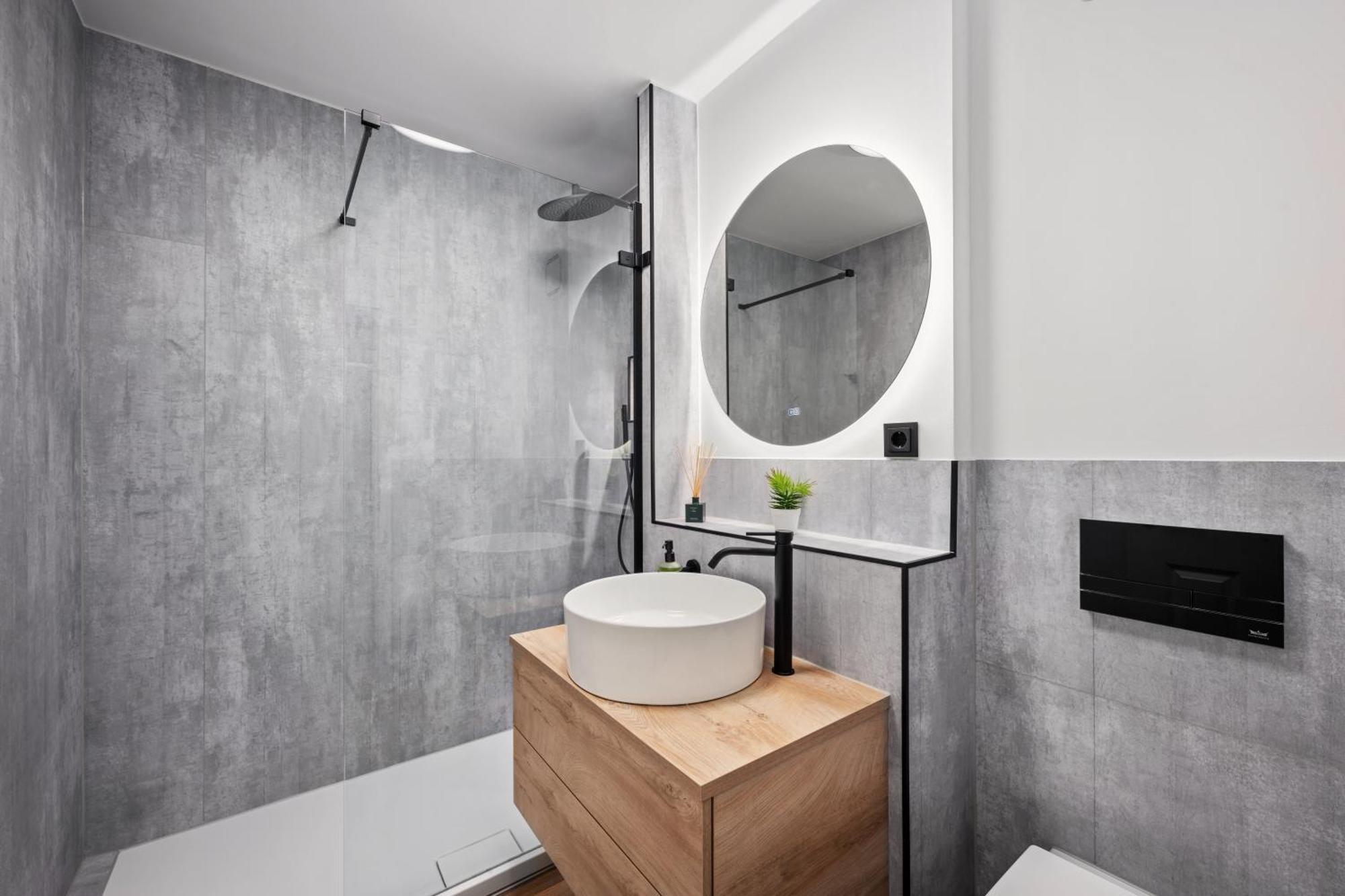 Edler Wohnraum Noble Stadtoase Mit Boxspringbett, Kaffeevollautomat, Lift & Parkplatz Κέμνιτς Εξωτερικό φωτογραφία